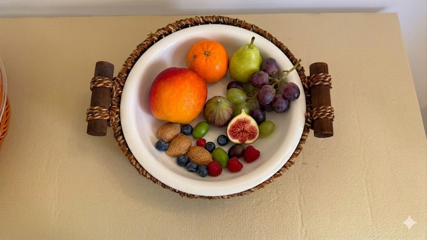 Fruttiera di benvenuto con frutta fresca nella camera Linfa Verde